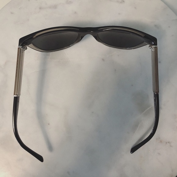 Burberry Sunglasses - Picture 2 of 6